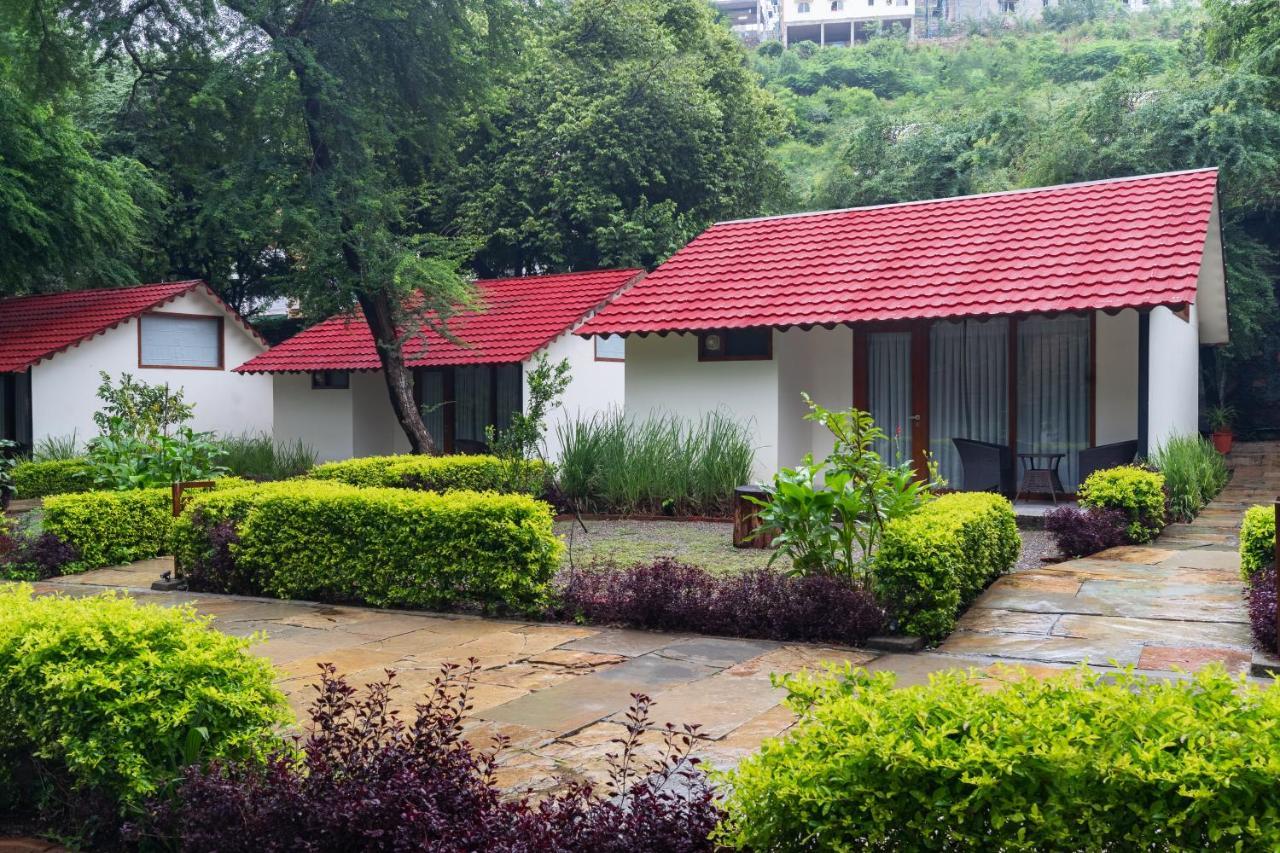 Aranya Vilas - A Nature Resort Udaipur Exterior foto